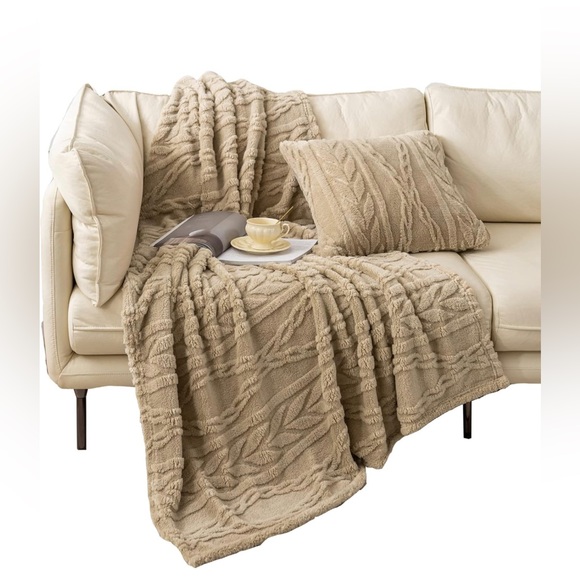 Throw blanket - Picture 3 of 5